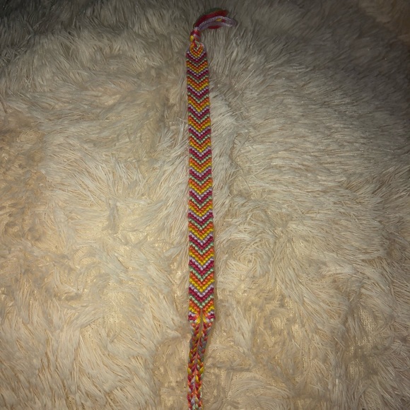 Handmade chevron friendship/vsco bracelet - Picture 2 of 2